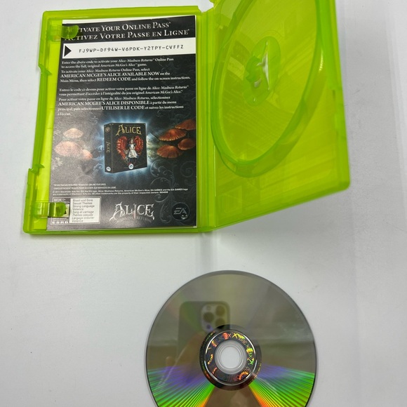 Xbox 360 Alice Madness Returns Game - Picture 3 of 3